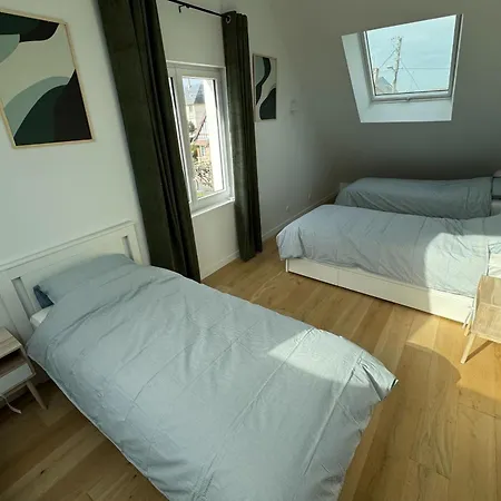 180 M Family With Garden Sleeps 10 Ouistreham