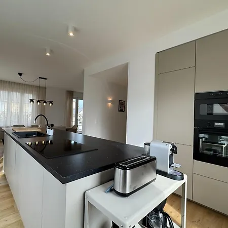 180 M Family With Garden Sleeps 10