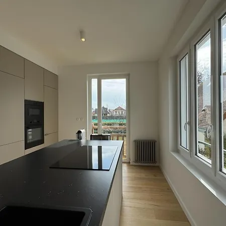 180 M Family With Garden Sleeps 10 * Ouistreham