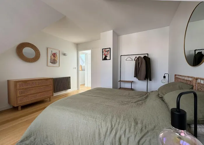 Holiday home 180 M Family With Garden Sleeps 10