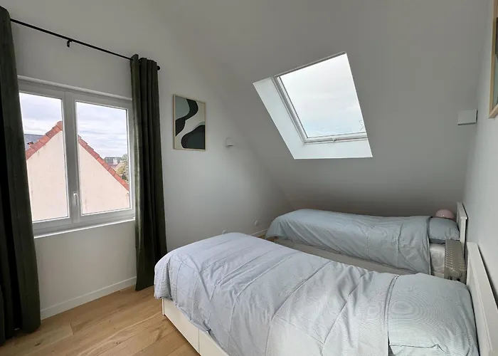 180 M Family With Garden Sleeps 10 Holiday home *