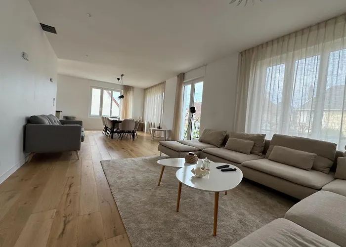 180 M Family With Garden Sleeps 10